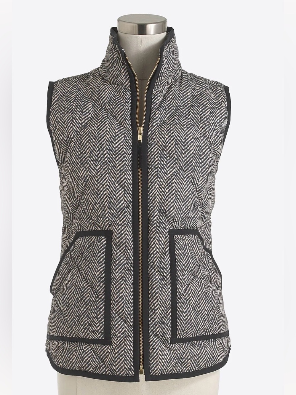 J. Crew Black and Cream ChevronQuilted Vest, size Medium, Like New